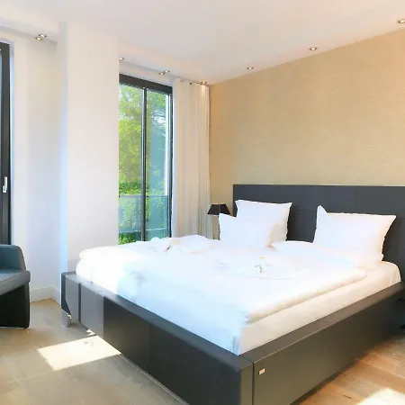 Paradise Cloud***** Binz