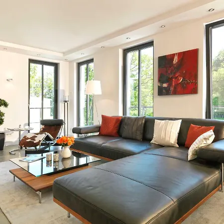 Paradise Cloud***** Apartment