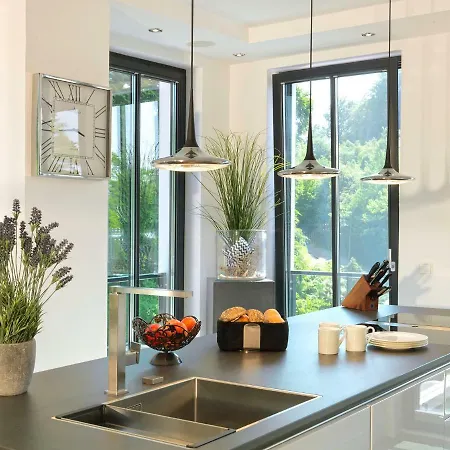 Paradise Cloud***** Binz